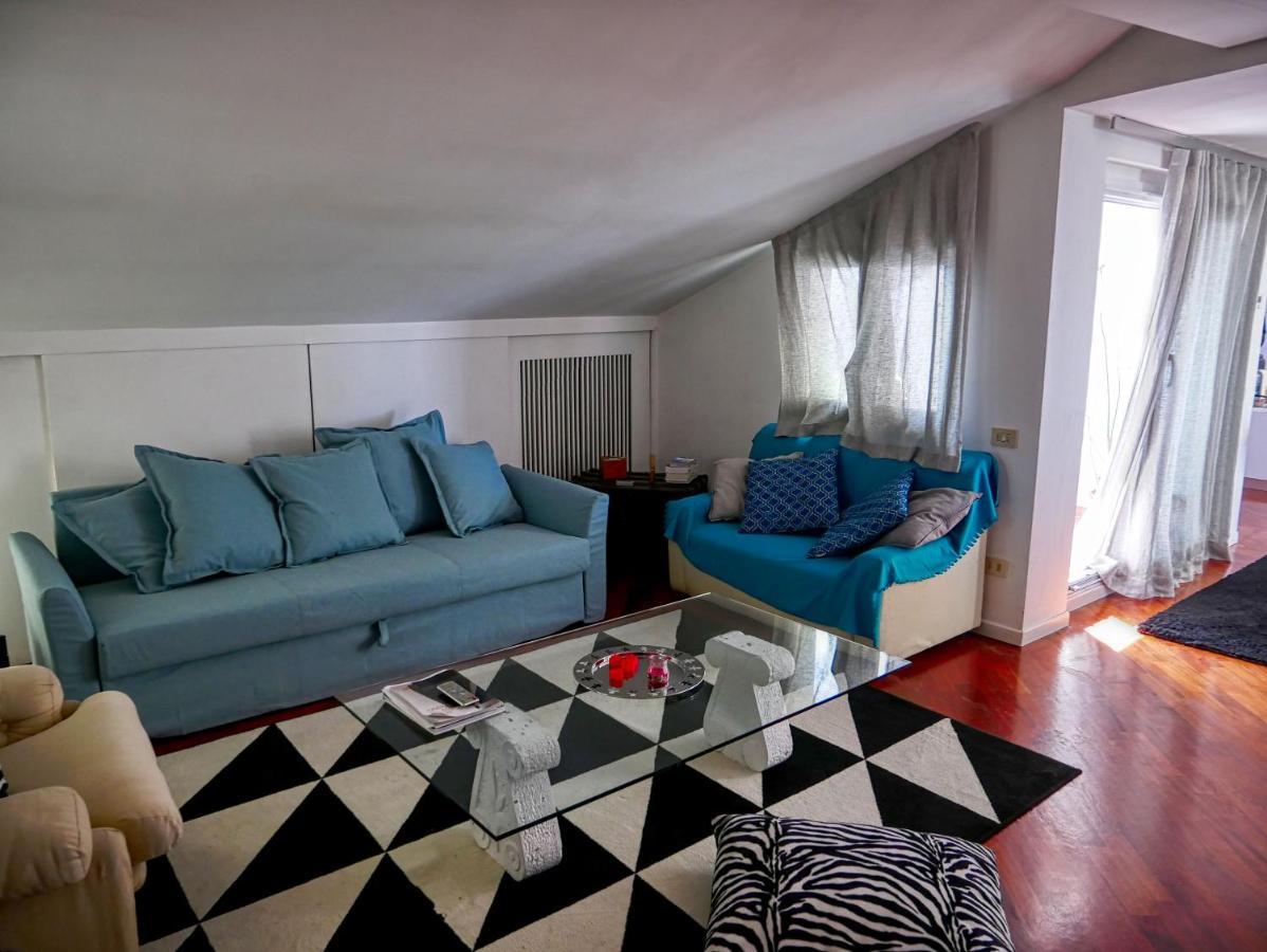 Attico 96 Apartment Pesaro Luaran gambar